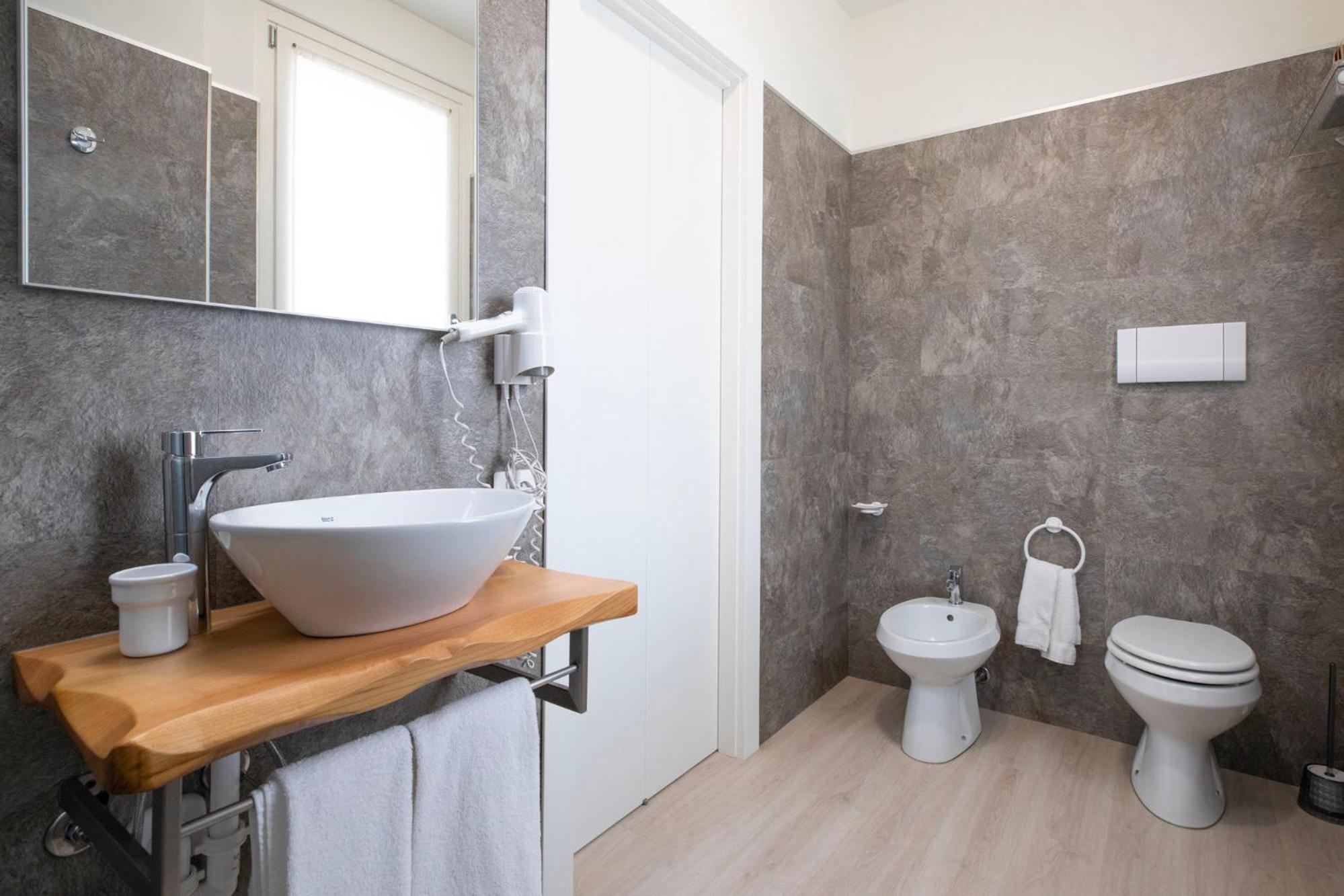 Hotel Dell'Angelo Predore Εξωτερικό φωτογραφία